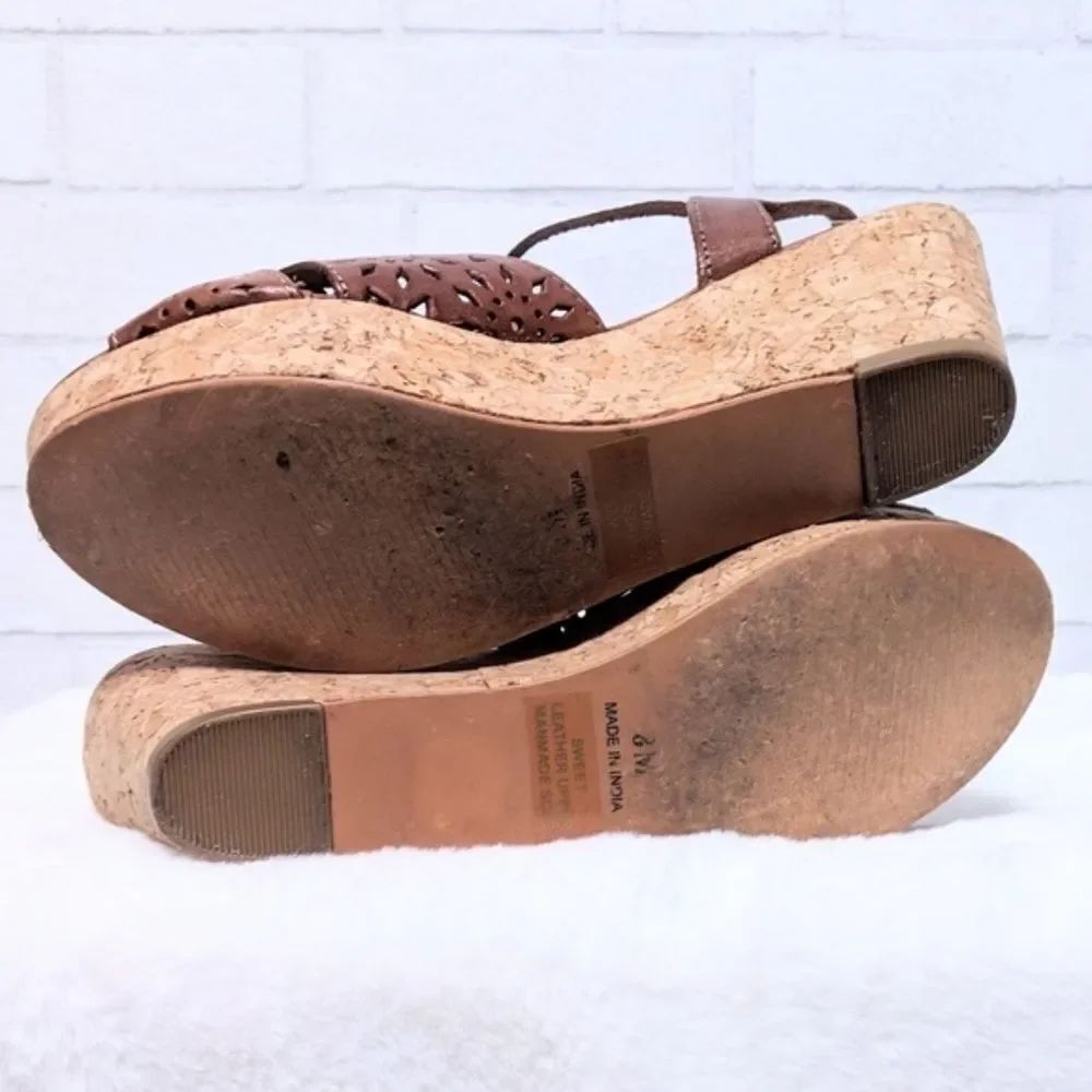 MATISSE Laser Cut Platform Wedge Sandals 8 - Picture 8 of 9